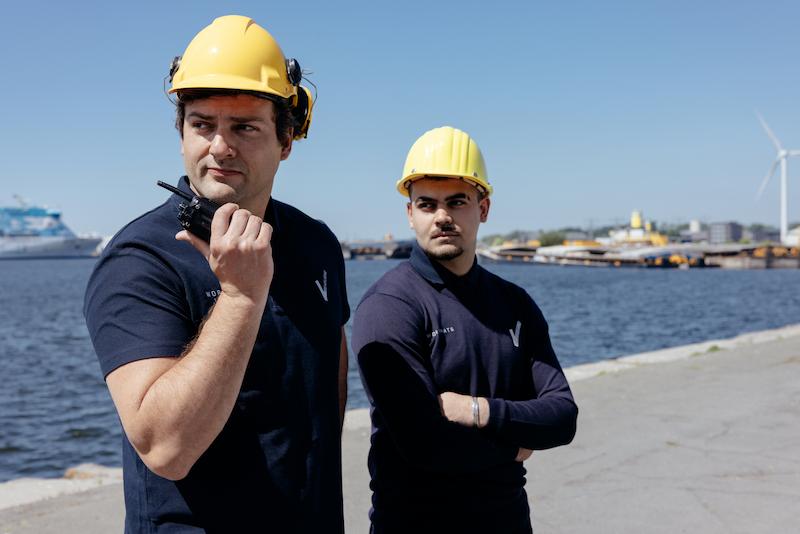 Logistic-security-man-man-harbour_Content_800x534